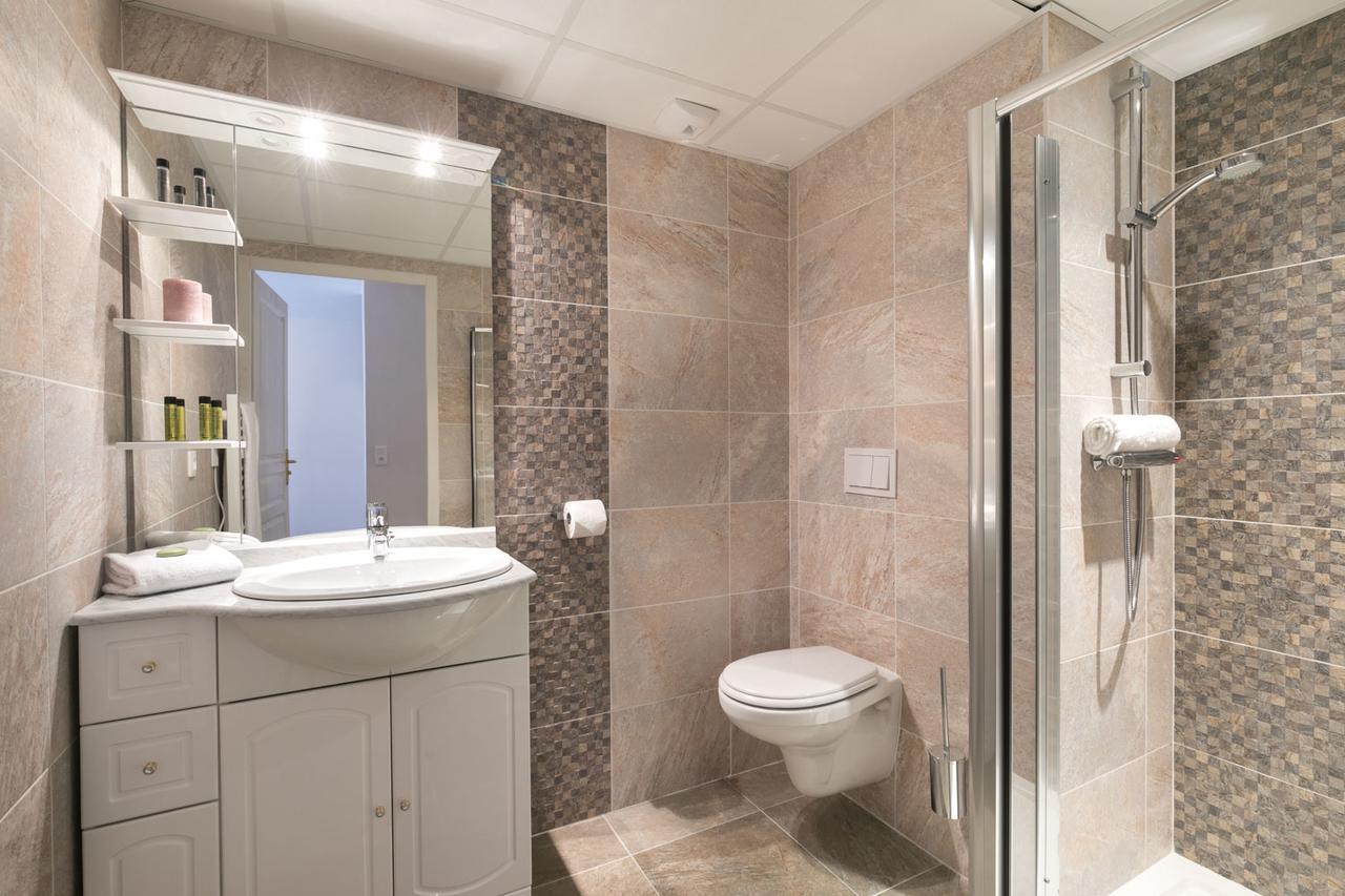 Medicis Home Dijon Les Petites Roches Exterior photo