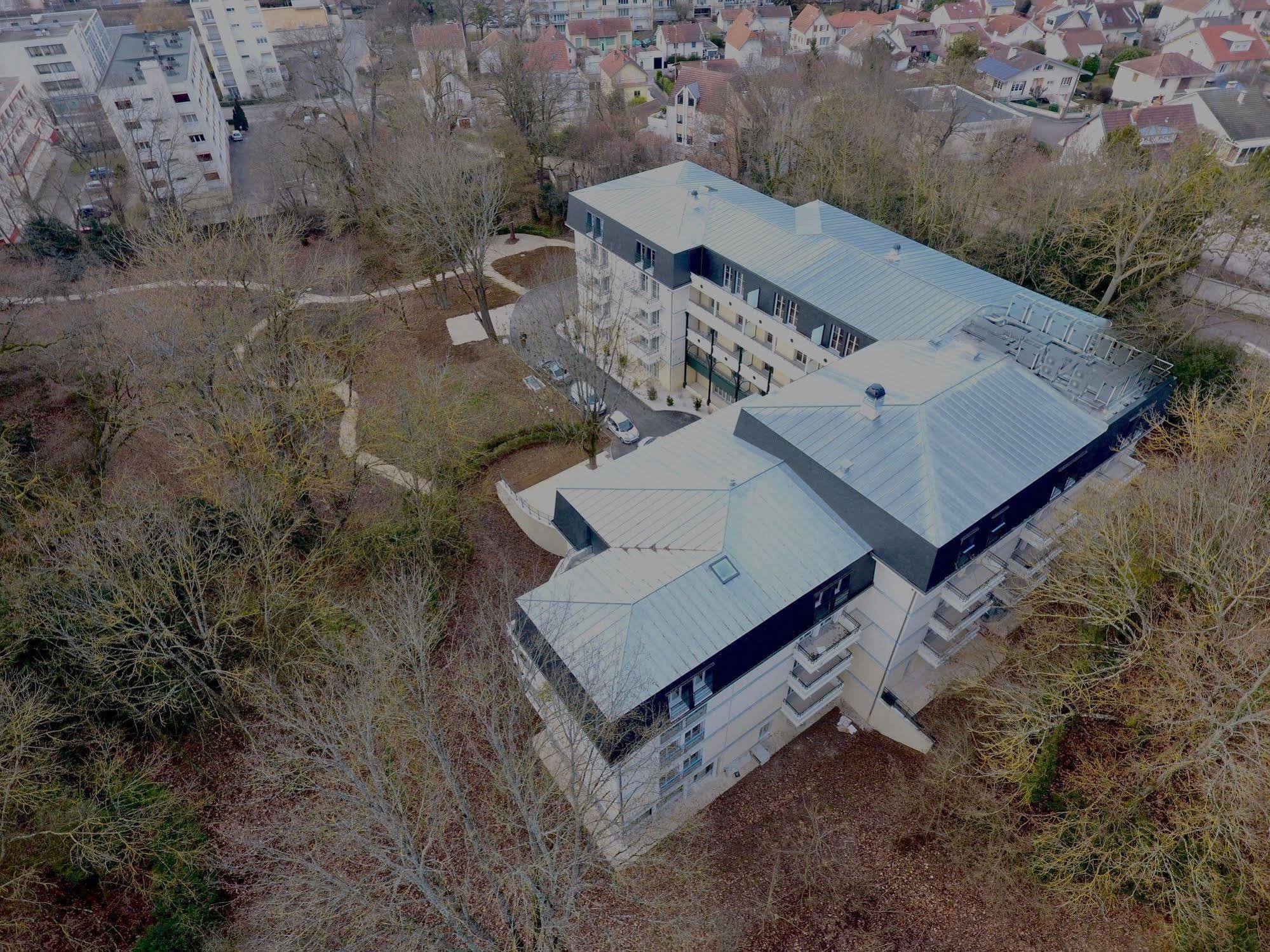 Medicis Home Dijon Les Petites Roches Exterior photo